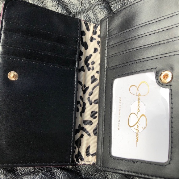 Jessica Simpson Jaclyn Medium Fran Faux Leather Wallet Color Italian Plum NWT - Picture 12 of 12